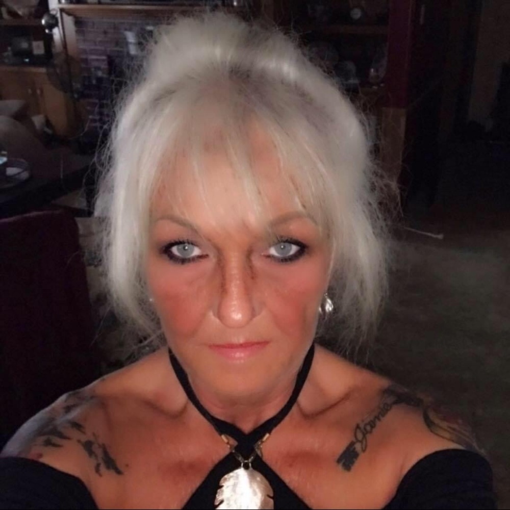 Meet your Posher, Joan